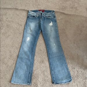 Women’s guess distressed jeans